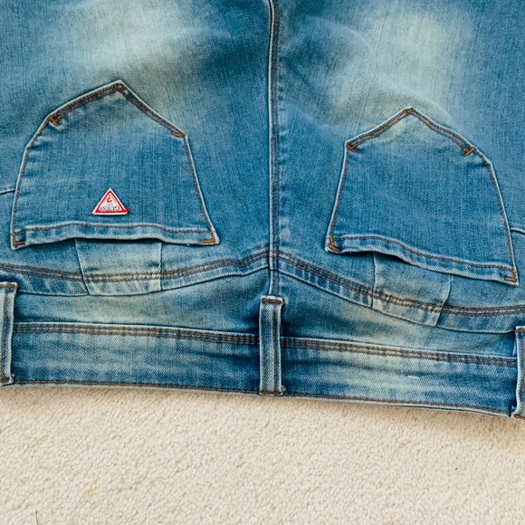 Jean - Picture 3 of 3